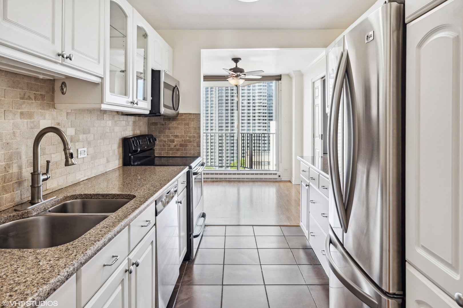 4170 N Marine Drive Unit: 17K