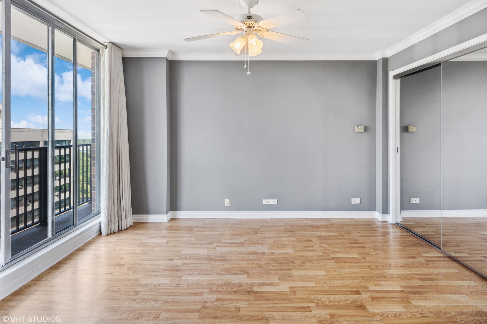 4170 N Marine Drive Unit: 17K