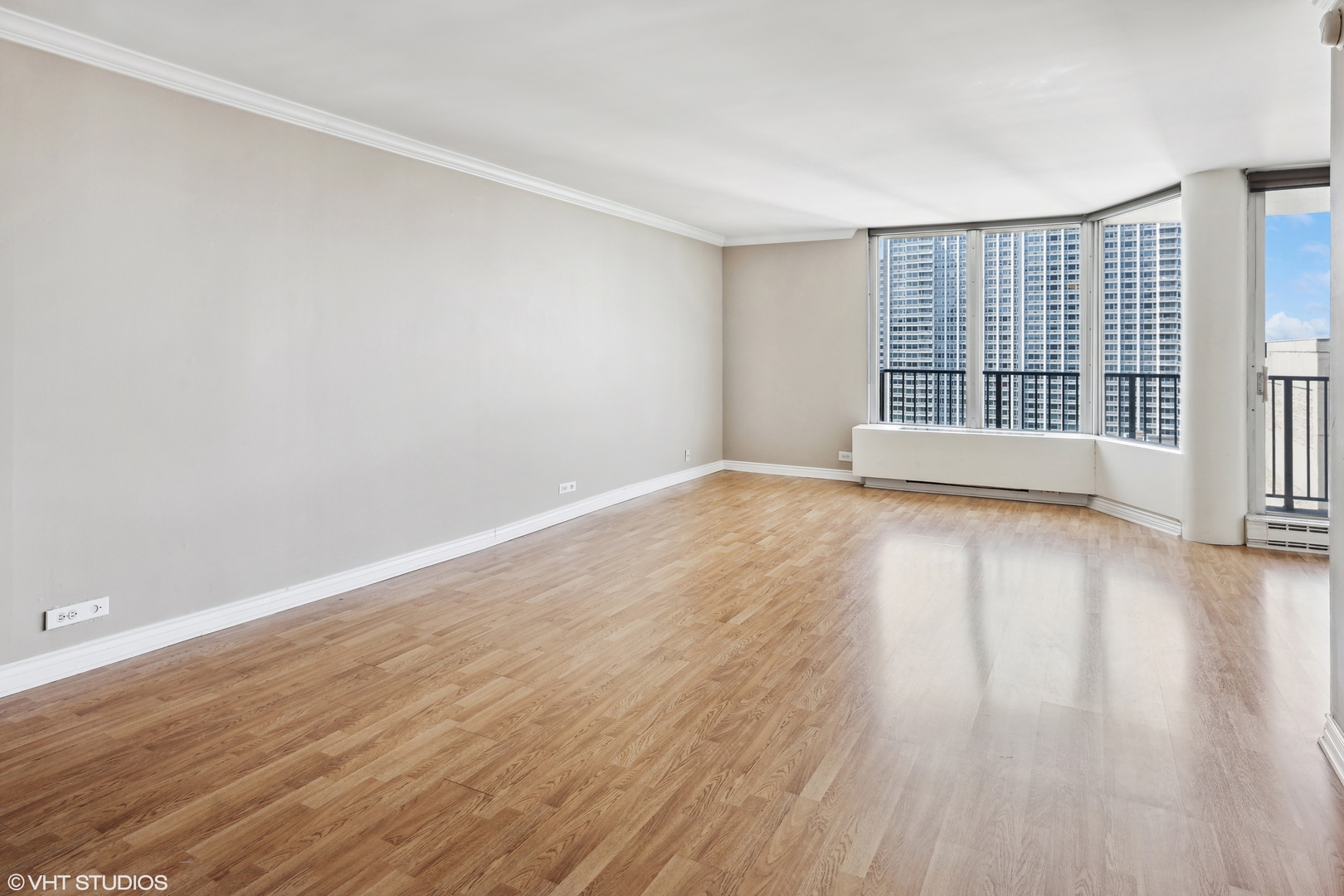 4170 N Marine Drive Unit: 17K