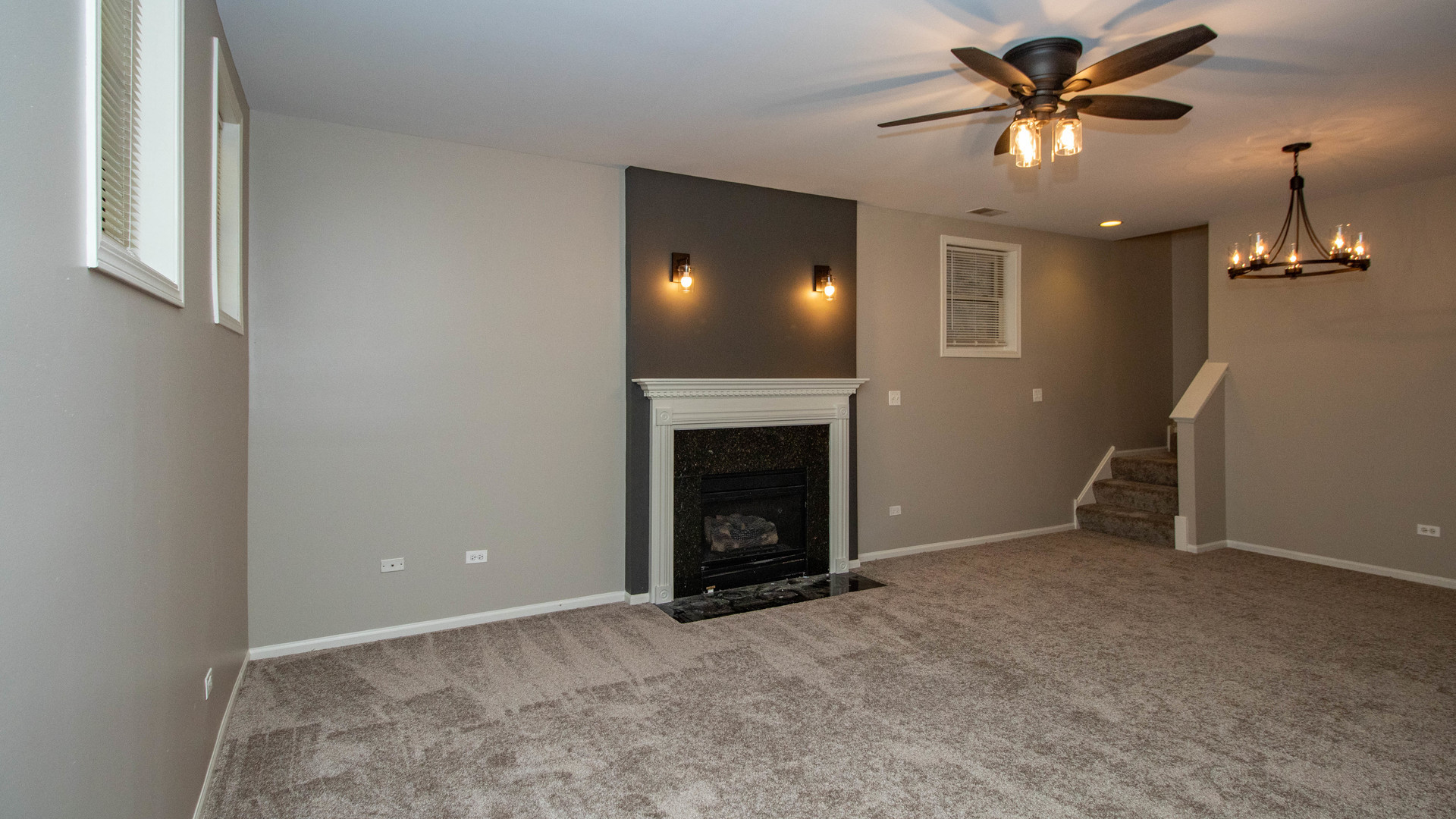 905 W Lawrence Avenue Unit: 1E