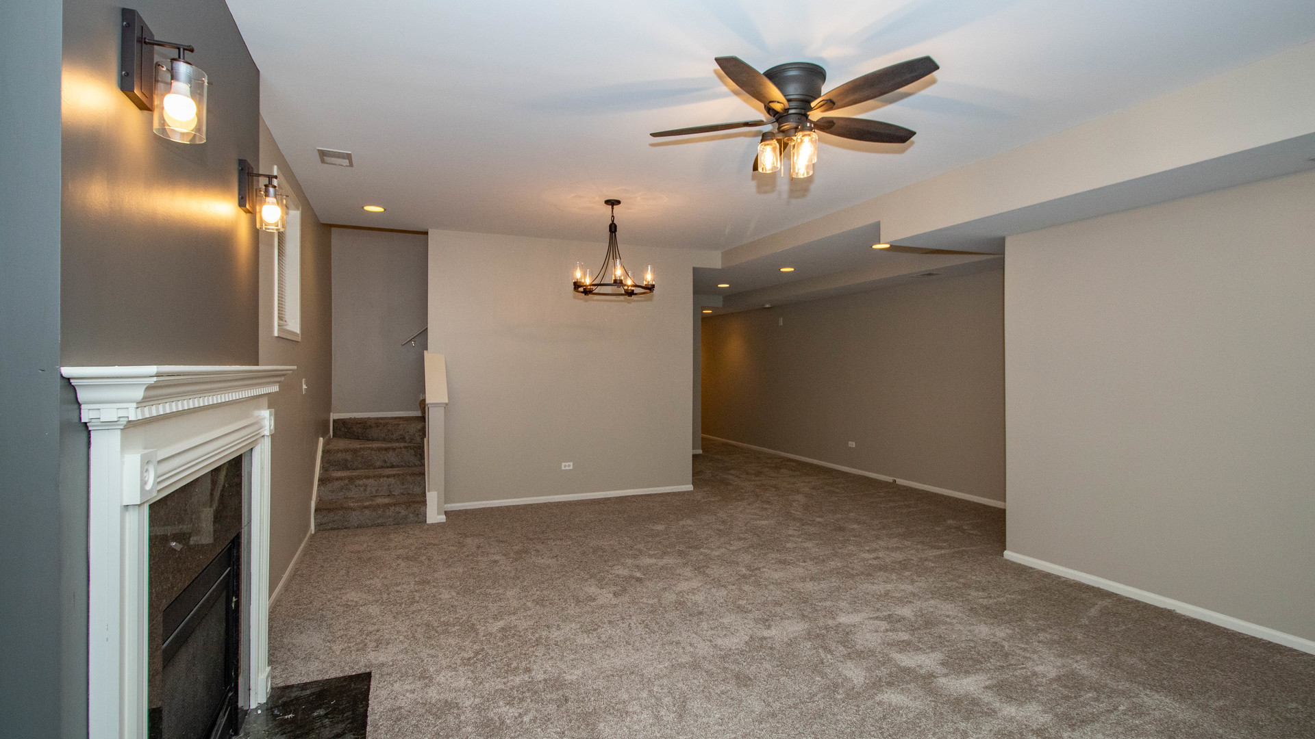 905 W Lawrence Avenue Unit: 1E