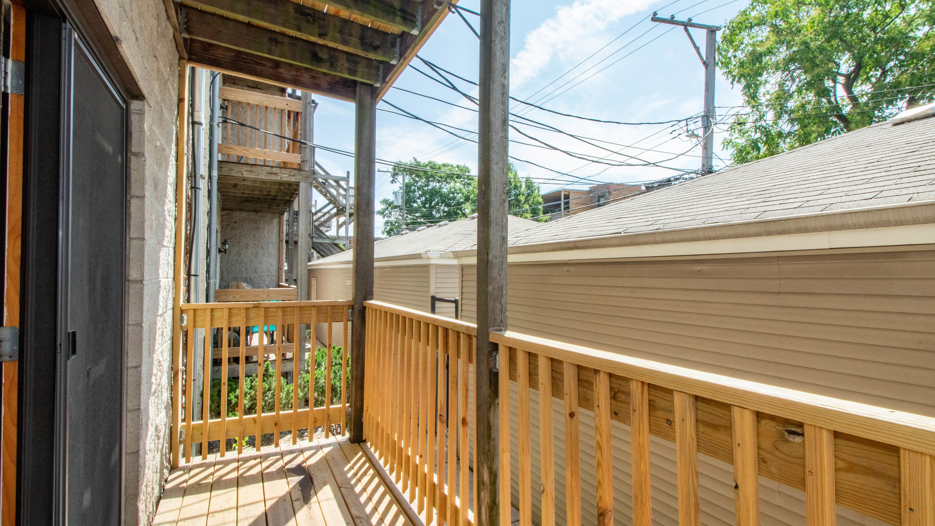 905 W Lawrence Avenue Unit: 1E