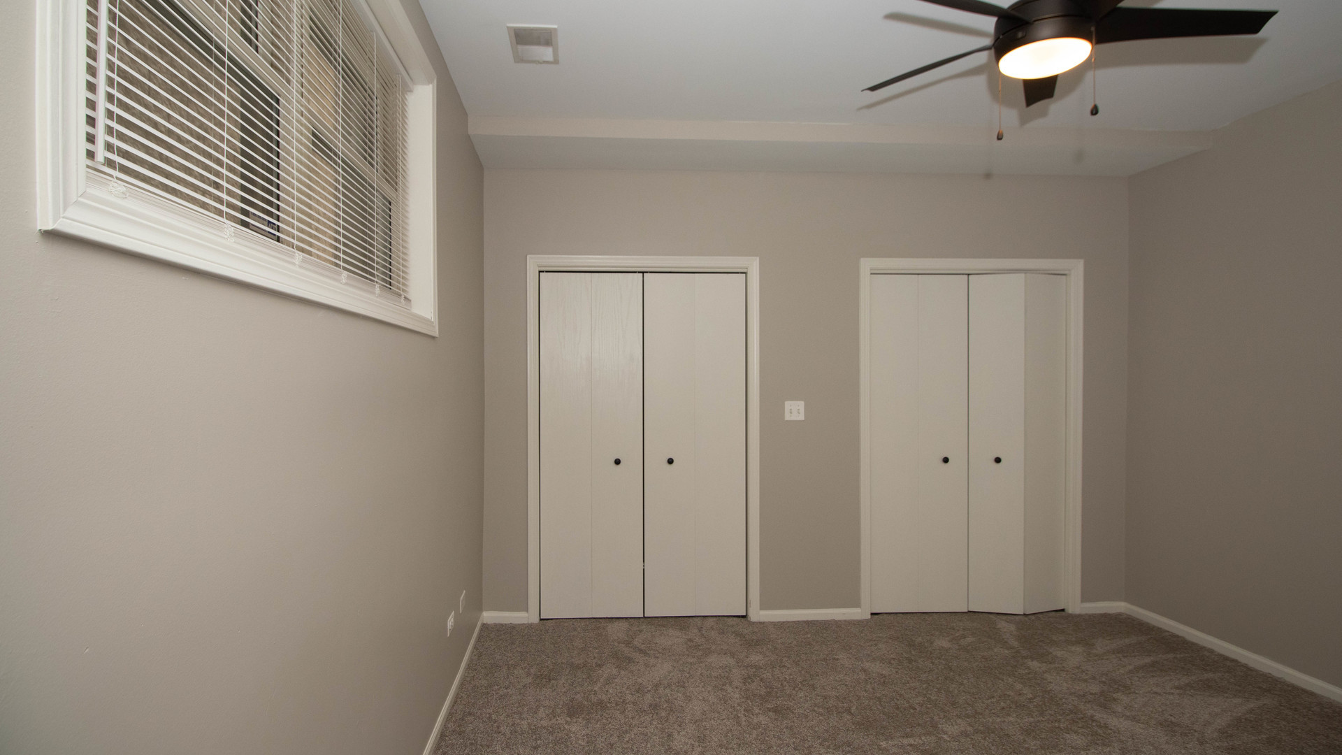 905 W Lawrence Avenue Unit: 1E