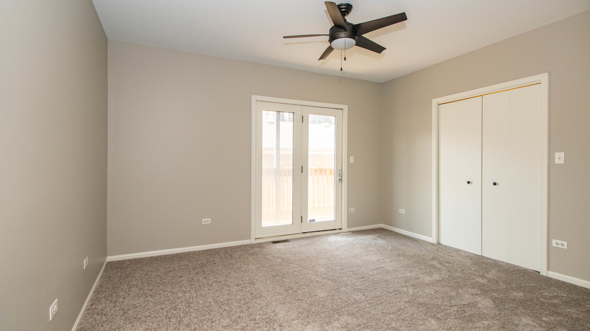 905 W Lawrence Avenue Unit: 1E