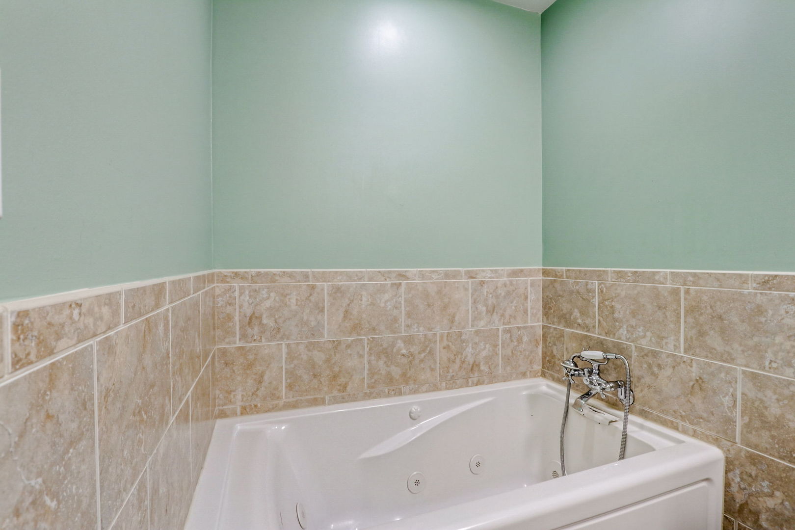 3947 N Kostner Avenue Unit: 1