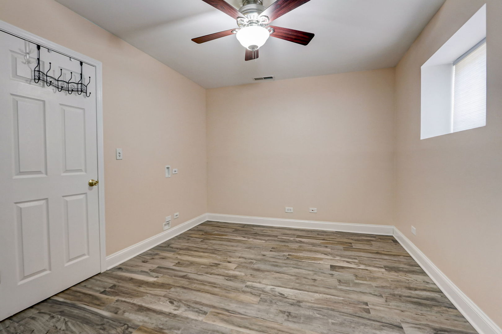 3947 N Kostner Avenue Unit: 1