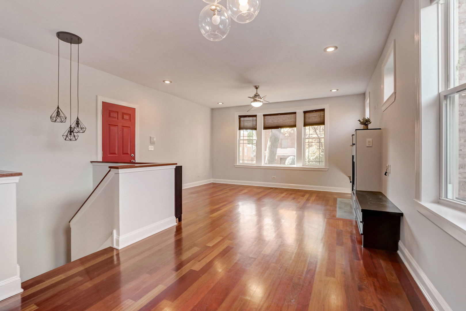 3947 N Kostner Avenue Unit: 1