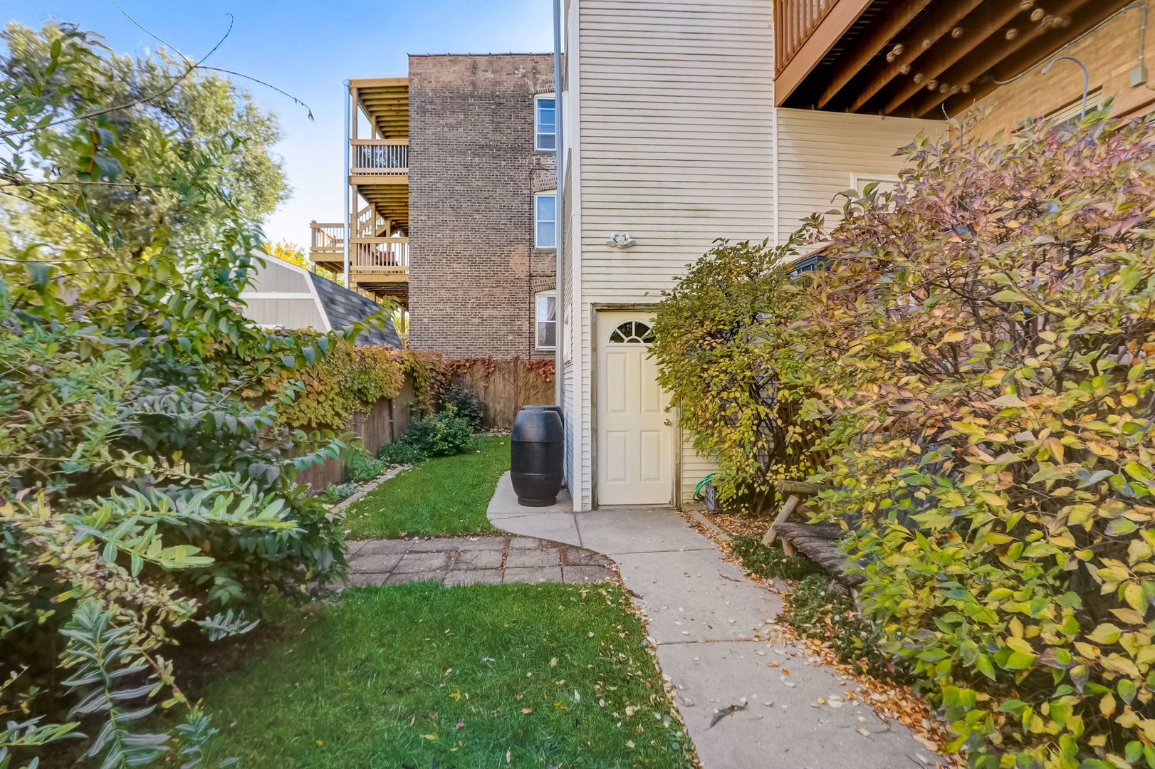 3947 N Kostner Avenue Unit: 1