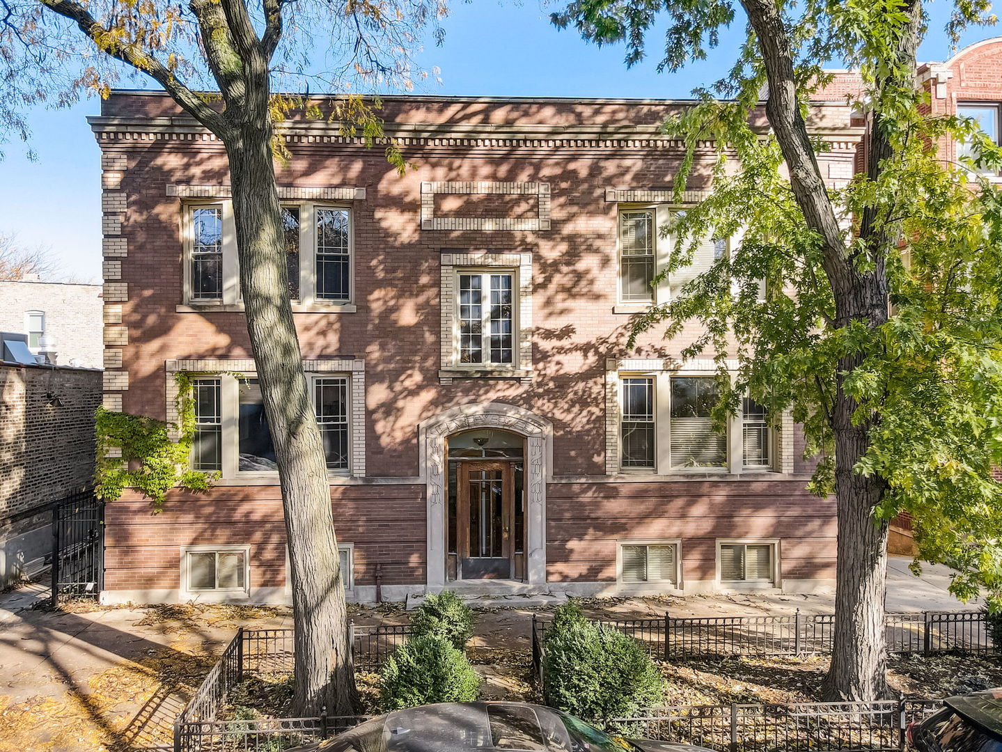 3947 N Kostner Avenue Unit: 1