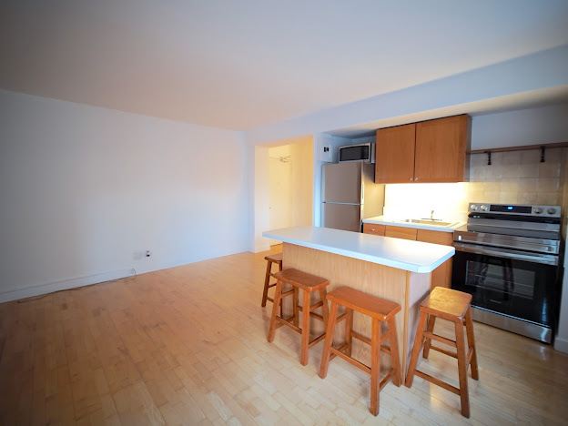 4970 N Marine Drive Unit: 1023