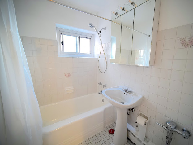 4970 N Marine Drive Unit: 1023