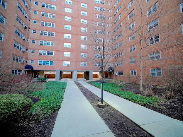 4970 N Marine Drive Unit: 1023