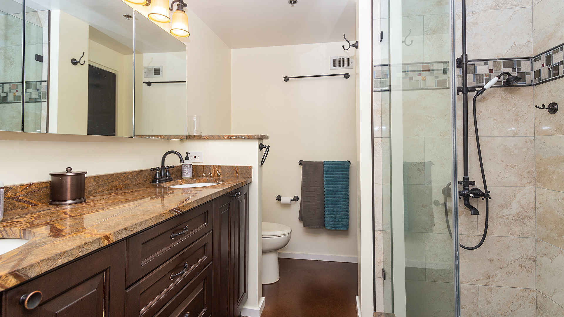 1250 W Van Buren Street Unit: 714