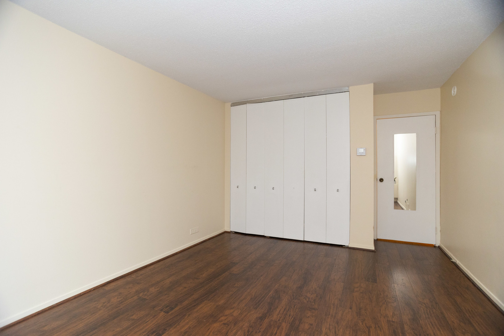 4170 N Marine Drive Unit: 5H