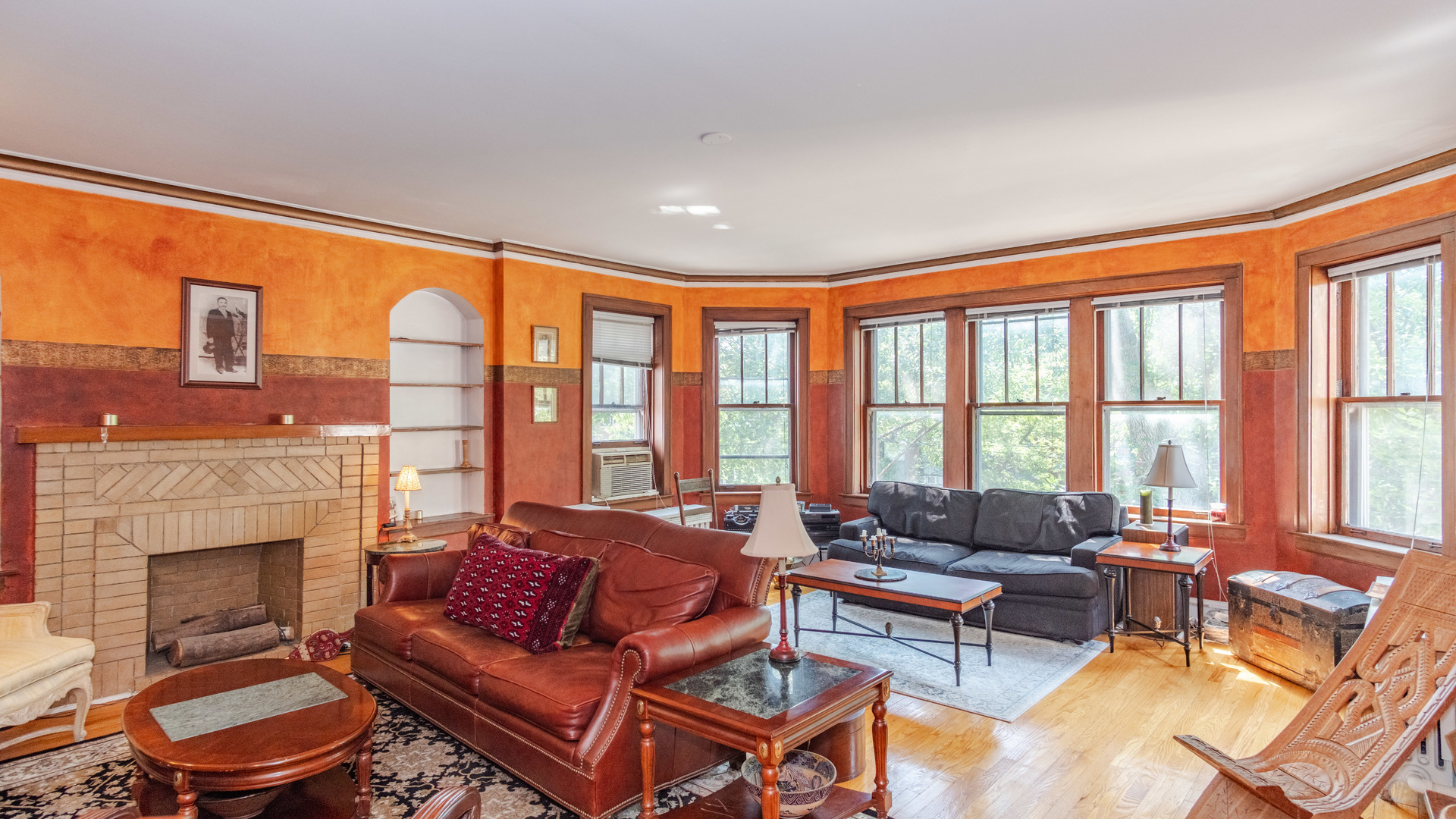 6549 N Ashland Avenue Unit: 2