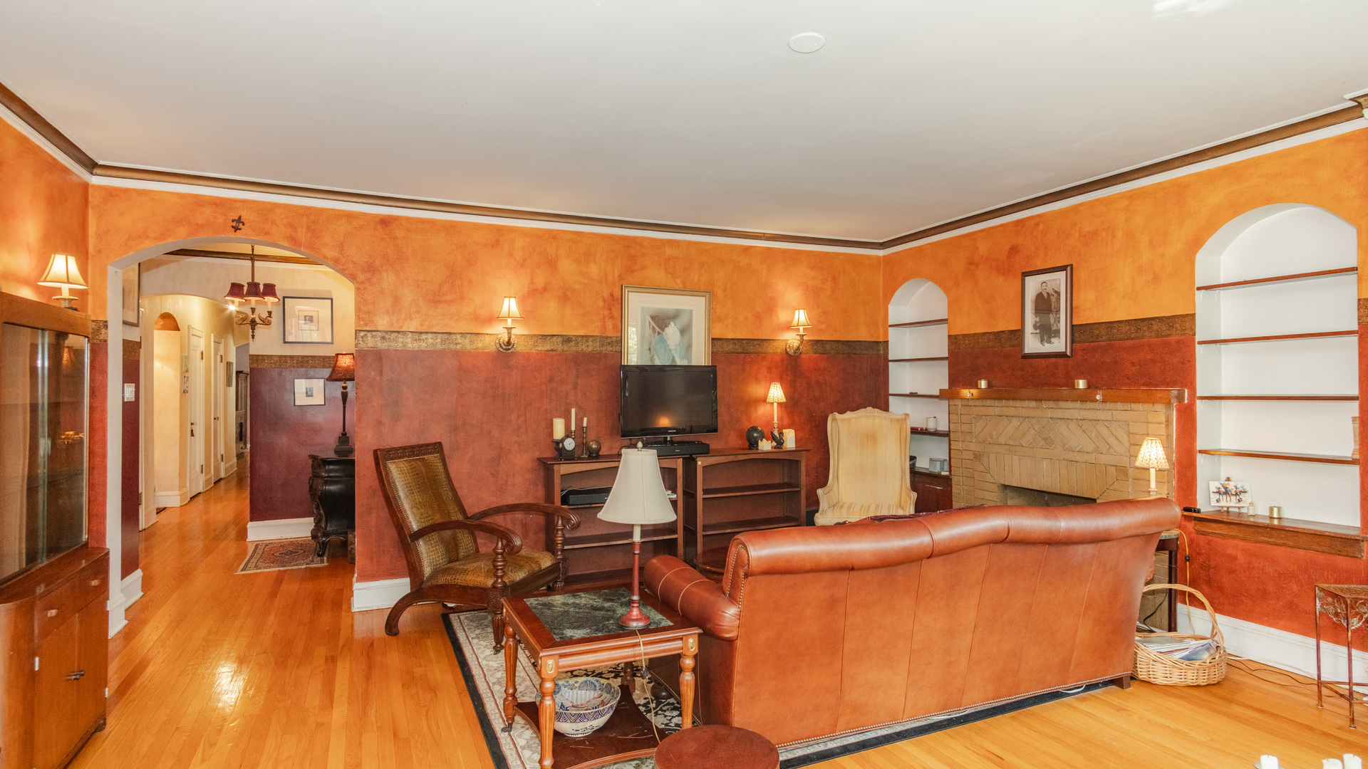 6549 N Ashland Avenue Unit: 2