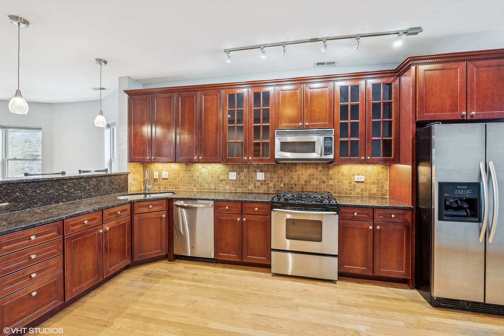 4244 N Pulaski Road Unit: 3