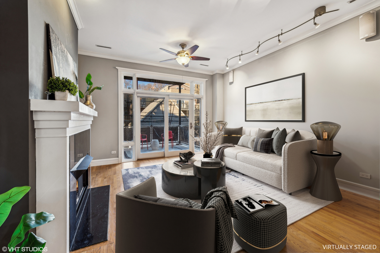 800 W Cornelia Avenue Unit: 206