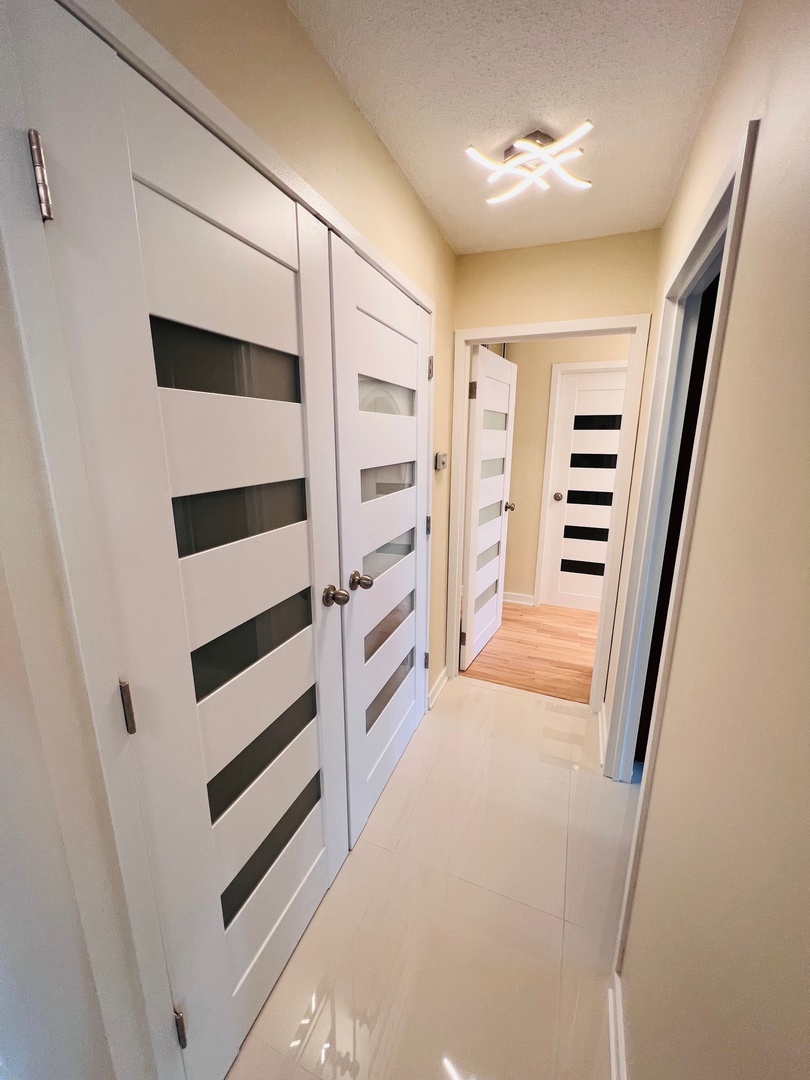 4170 N Marine Drive Unit: 11L