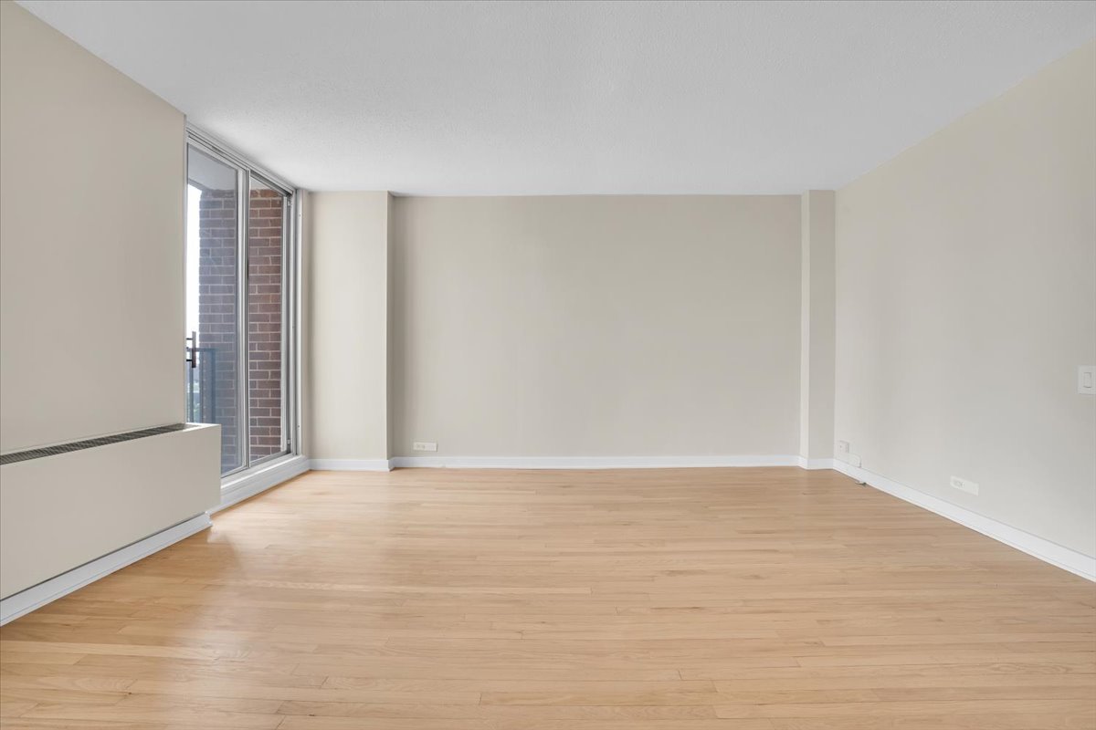 4170 N Marine Drive Unit: 11L