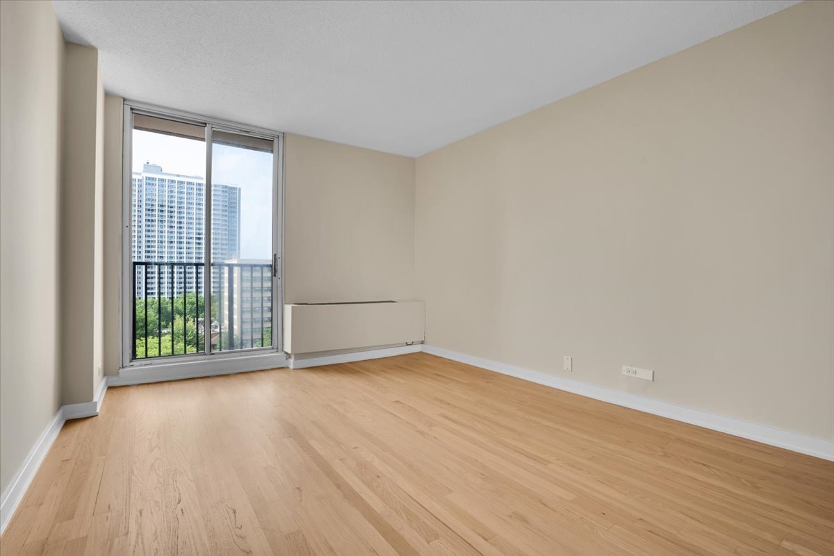 4170 N Marine Drive Unit: 11L