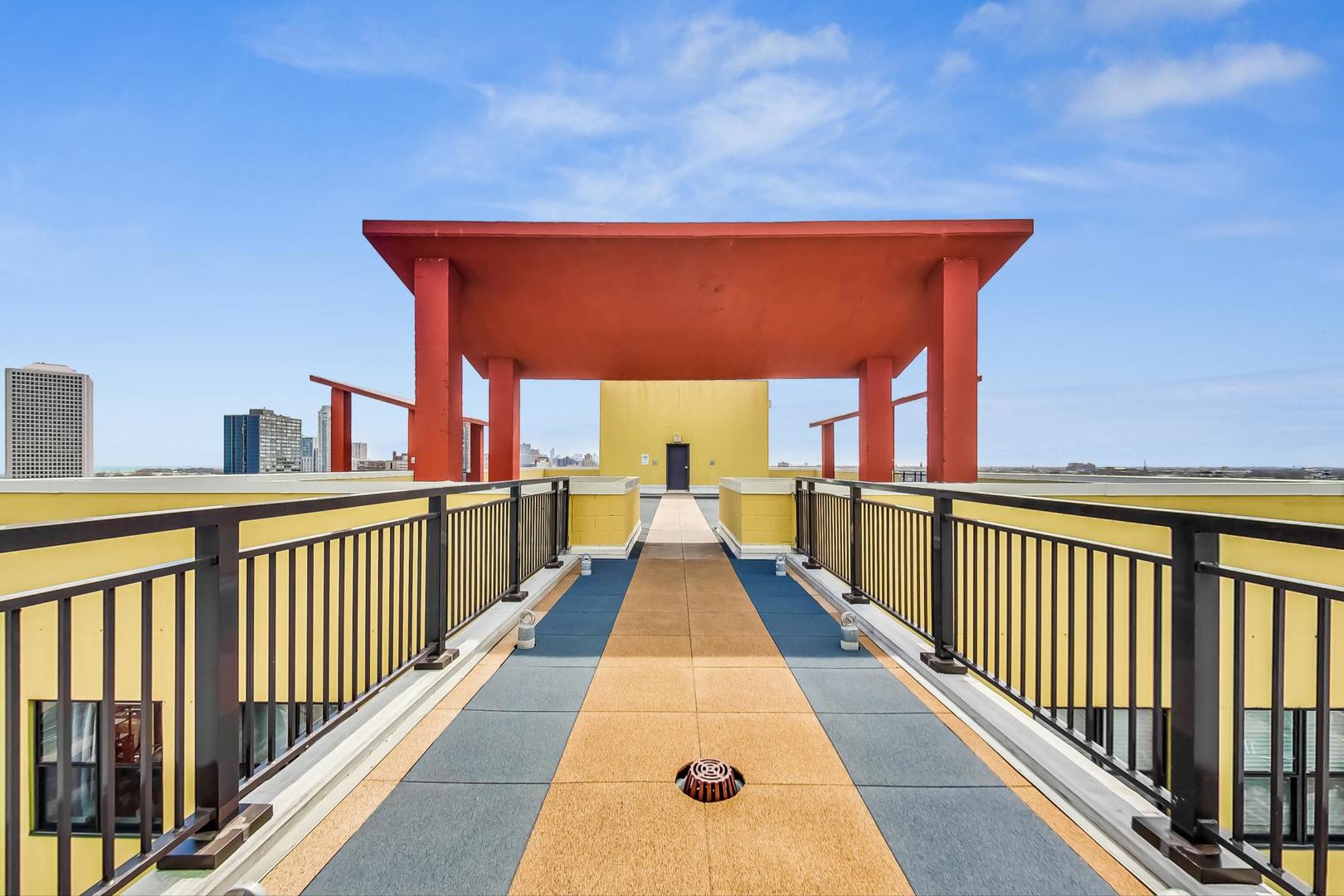1122 W Catalpa Avenue Unit: 815