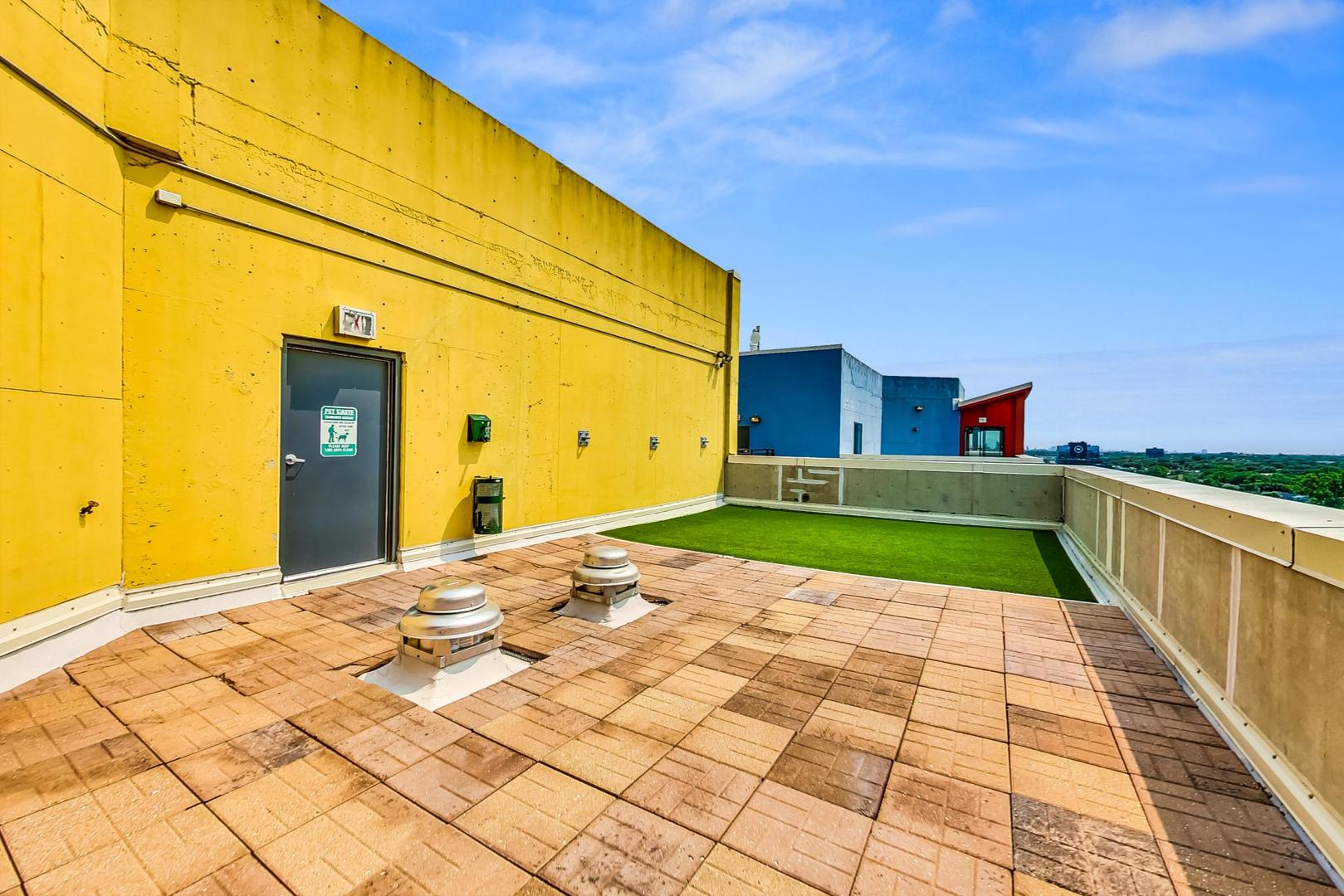 1122 W Catalpa Avenue Unit: 815