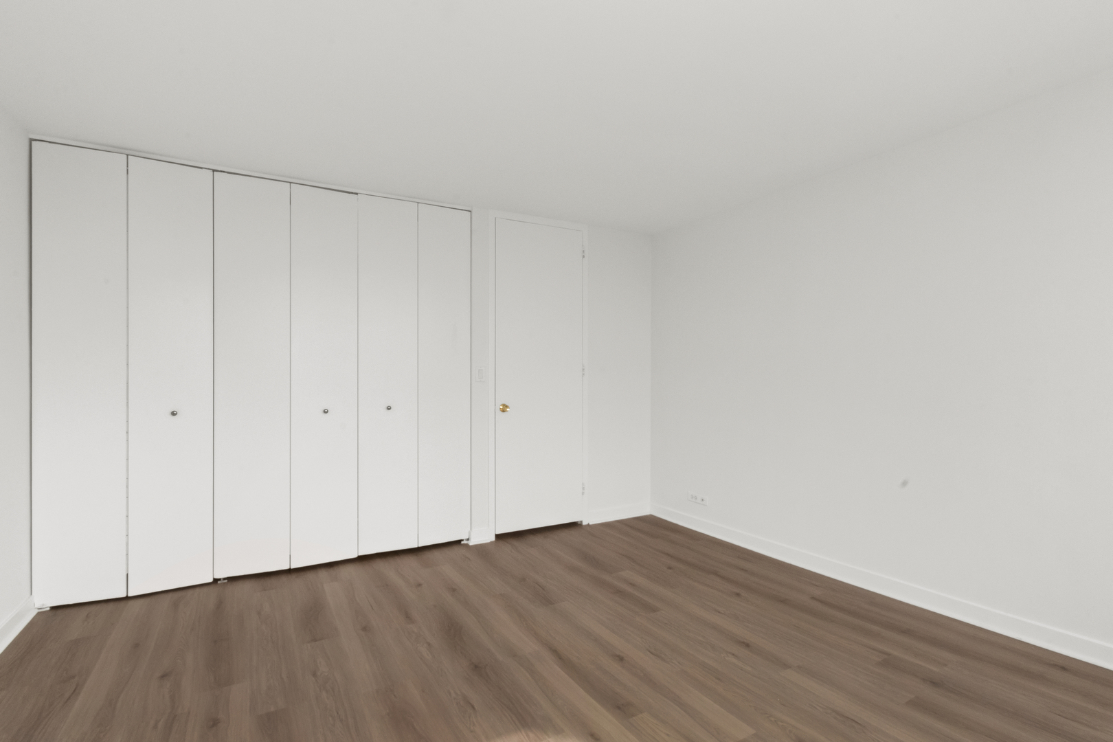 655 W IRVING PARK Road Unit: 4417