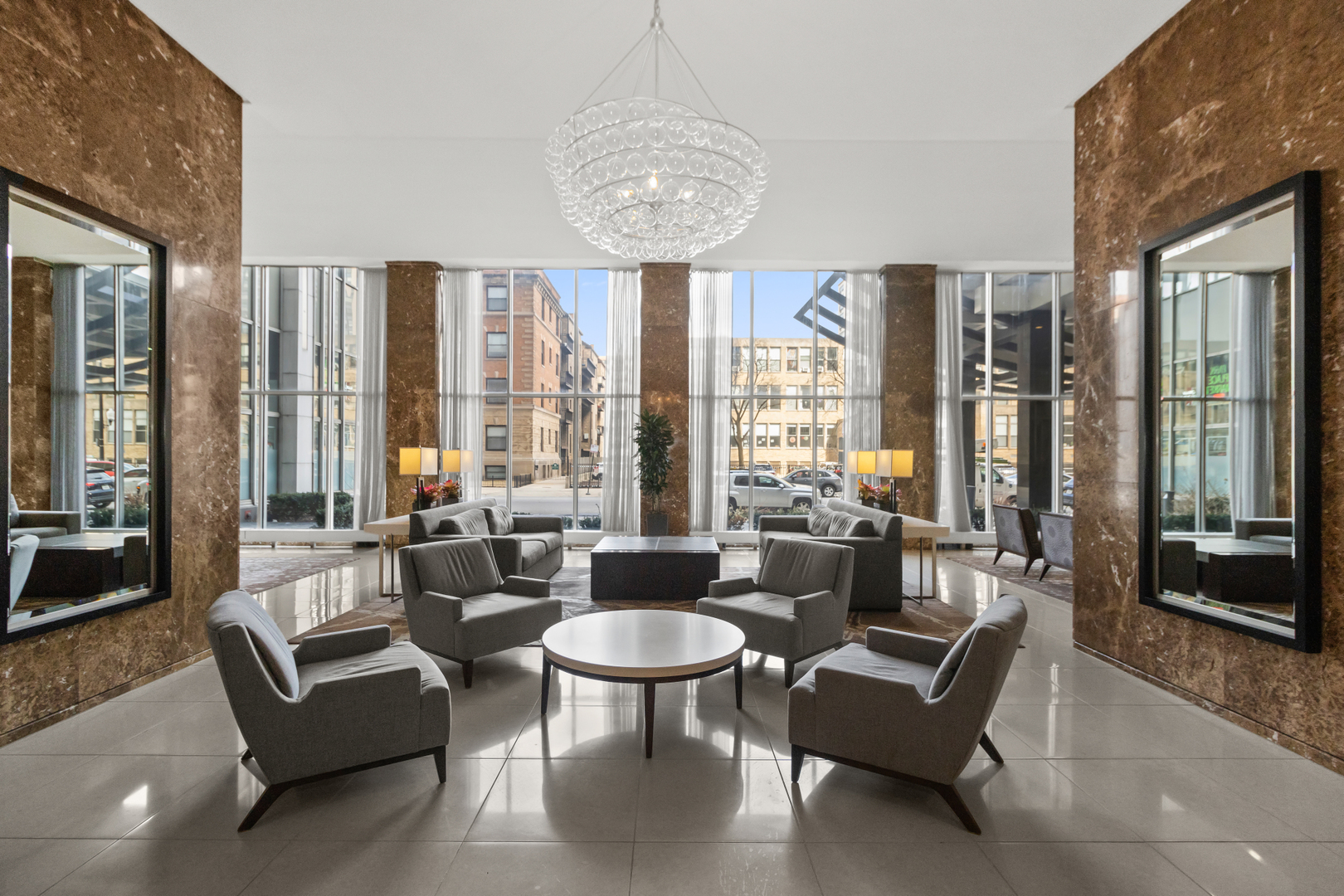 655 W IRVING PARK Road Unit: 4417