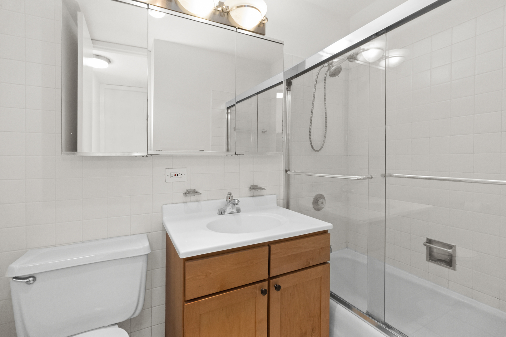 655 W IRVING PARK Road Unit: 4417
