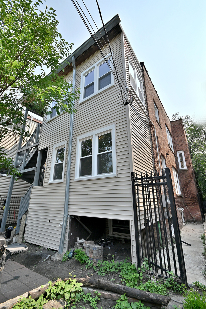 6532 N Ashland Avenue