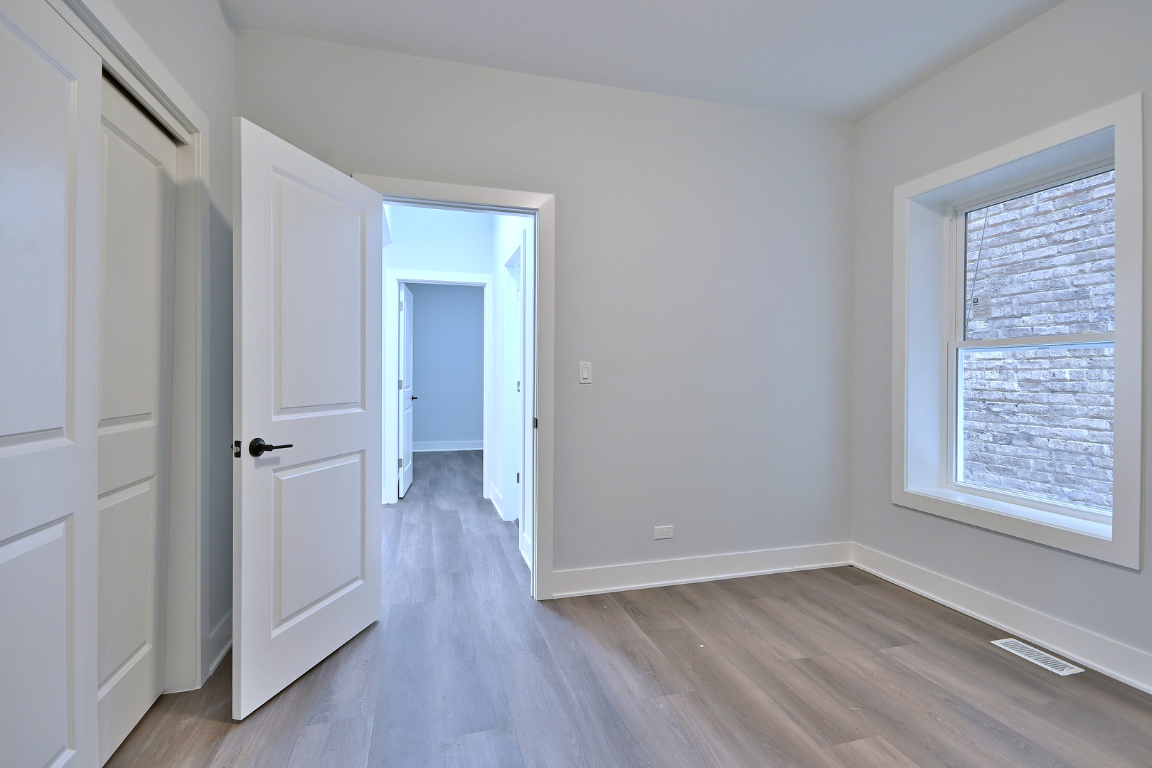 6532 N Ashland Avenue