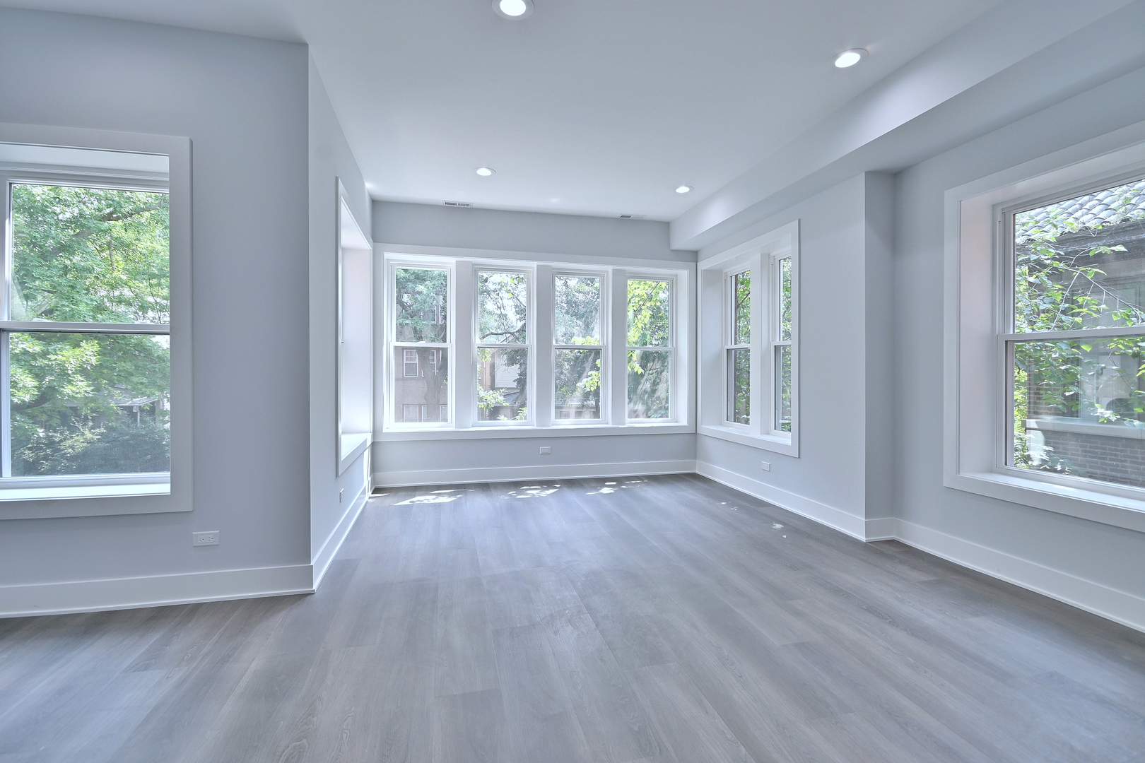 6532 N Ashland Avenue