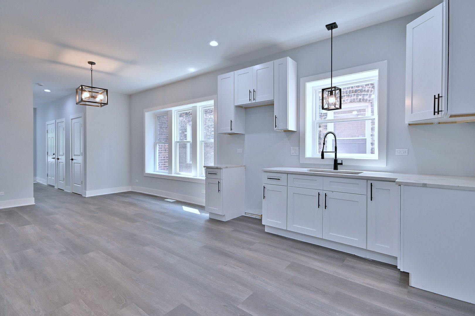 6532 N Ashland Avenue