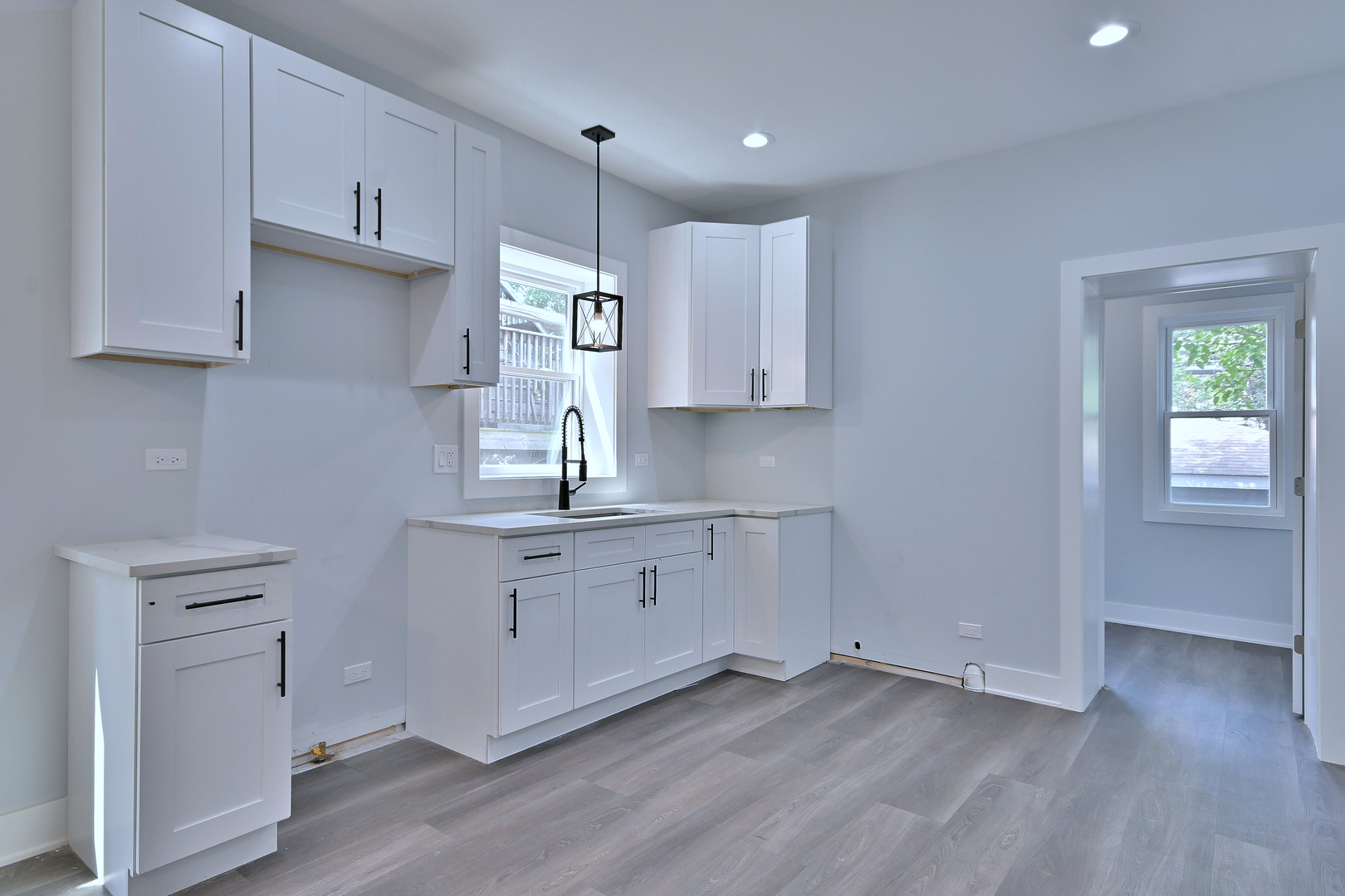 6532 N Ashland Avenue