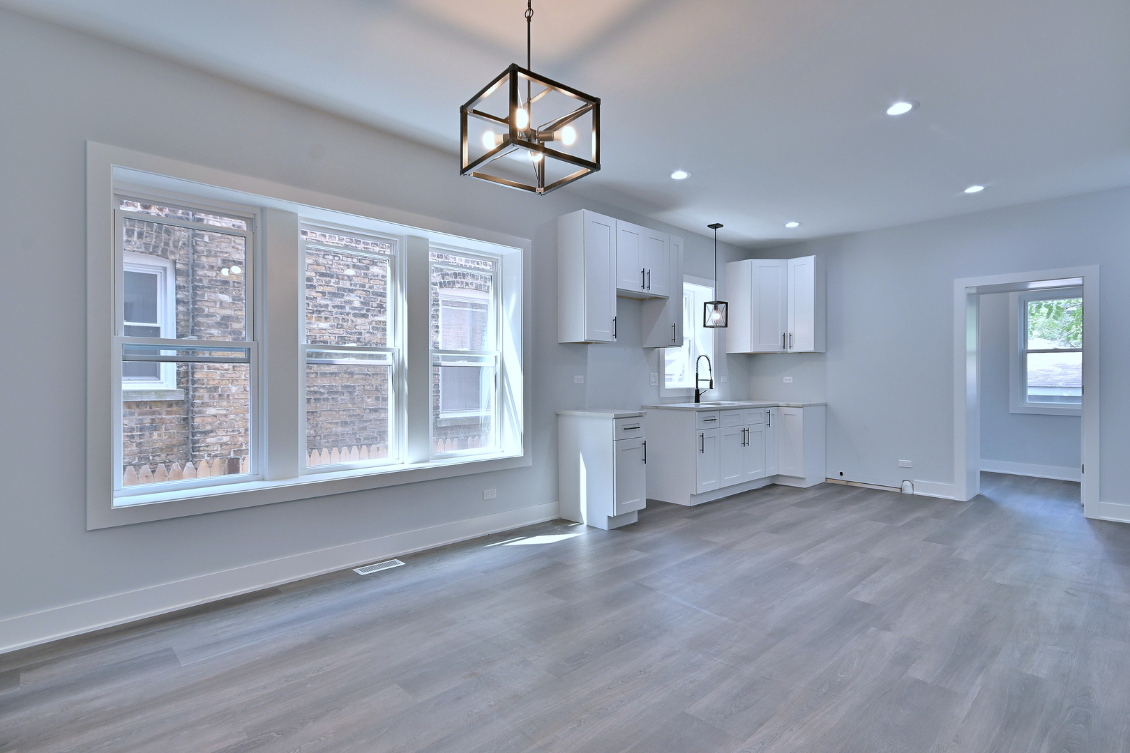 6532 N Ashland Avenue