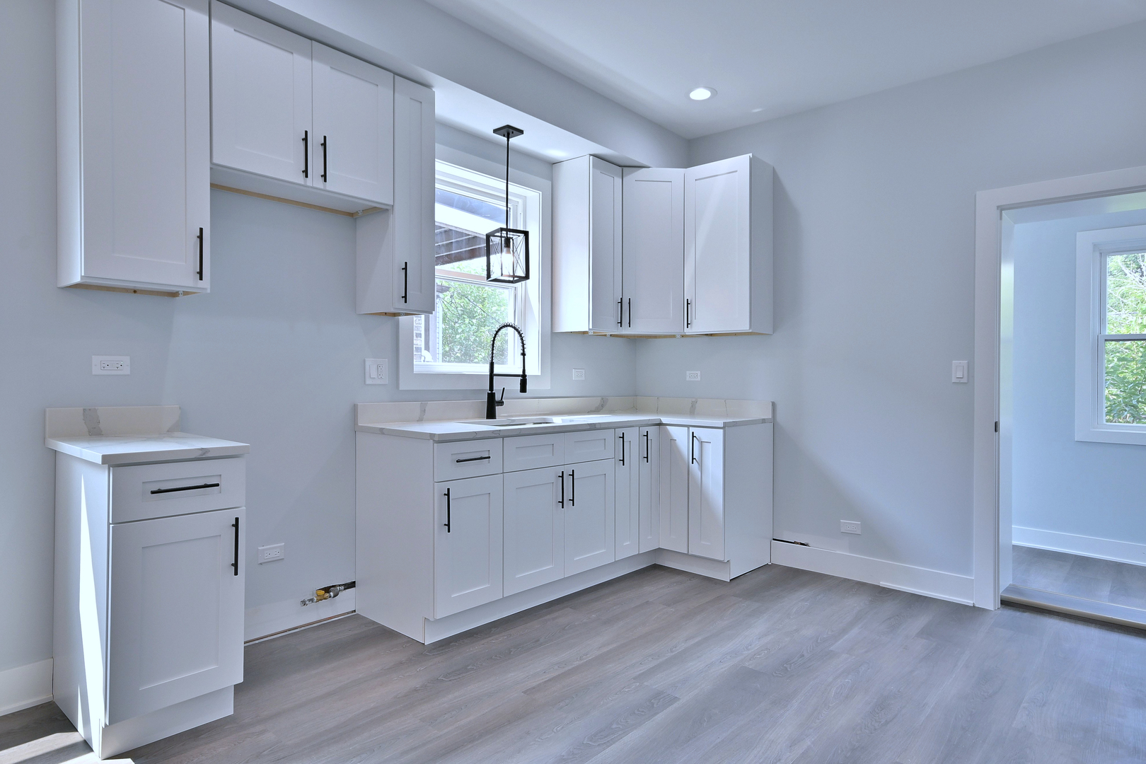 6532 N Ashland Avenue