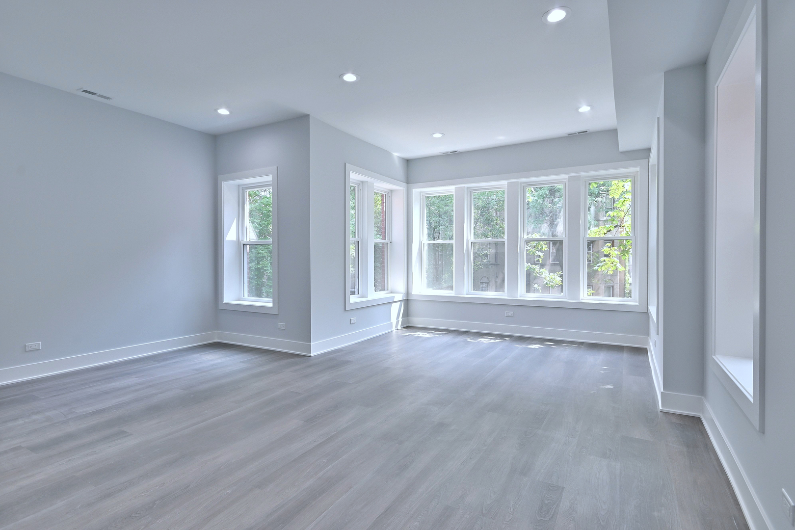 6532 N Ashland Avenue