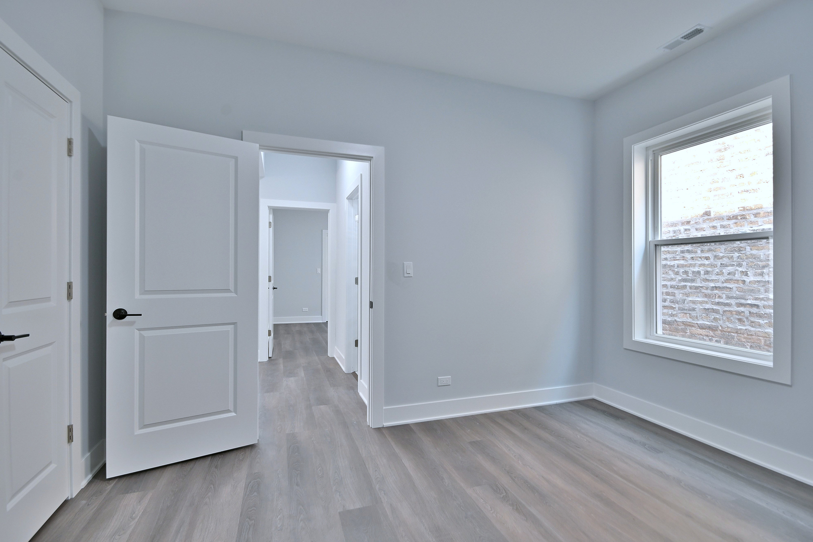 6532 N Ashland Avenue