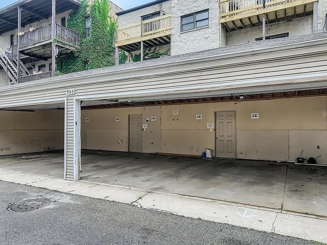 905 W Lawrence Avenue Unit: G-2E