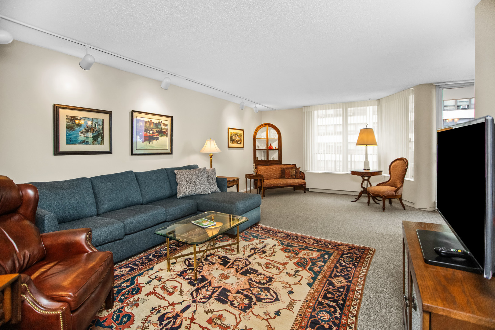 4170 N Marine Drive Unit: 9F