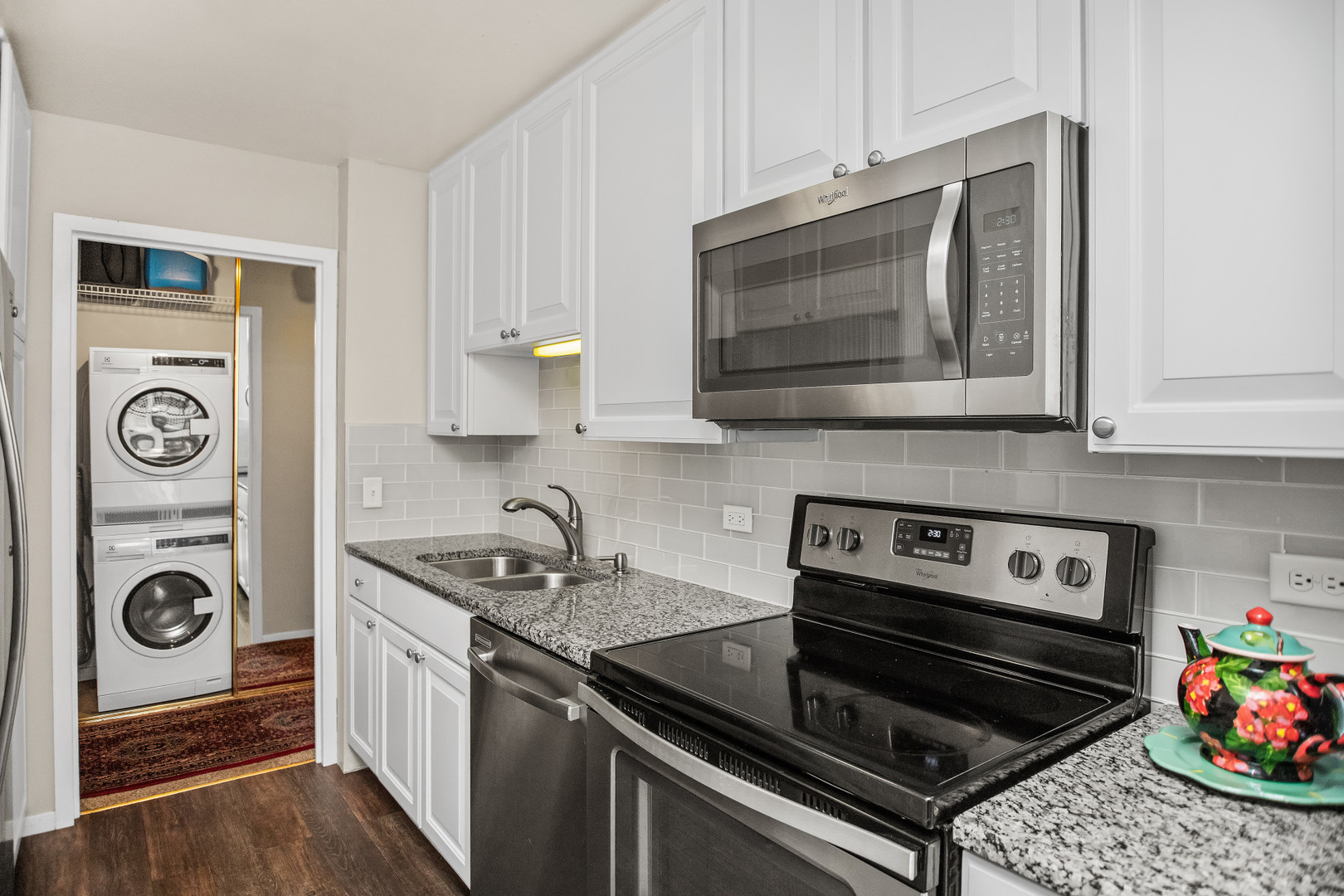 4170 N Marine Drive Unit: 9F