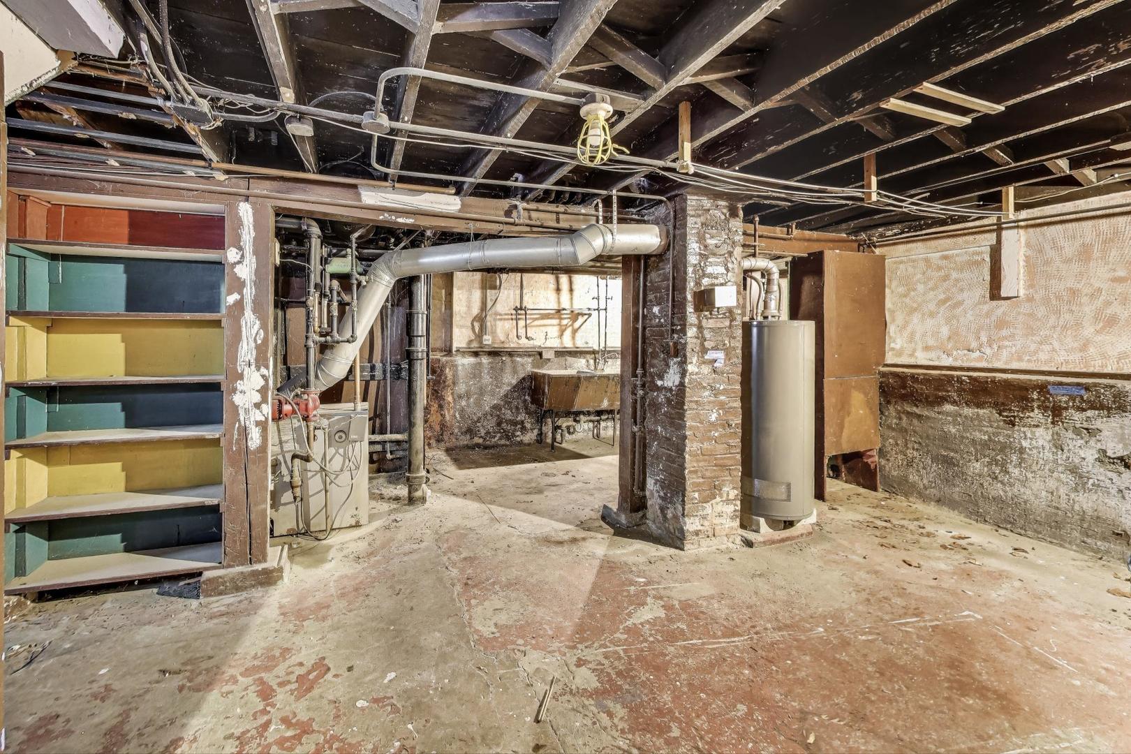 5049 N Ashland Avenue