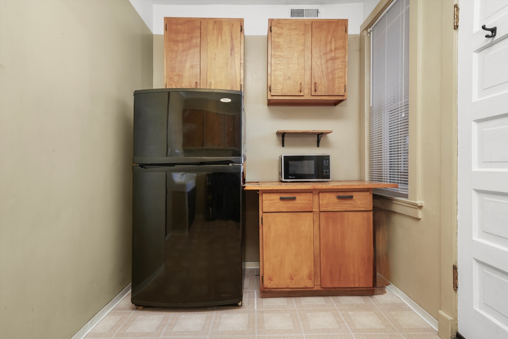 4168 N Clarendon Avenue Unit: 2N