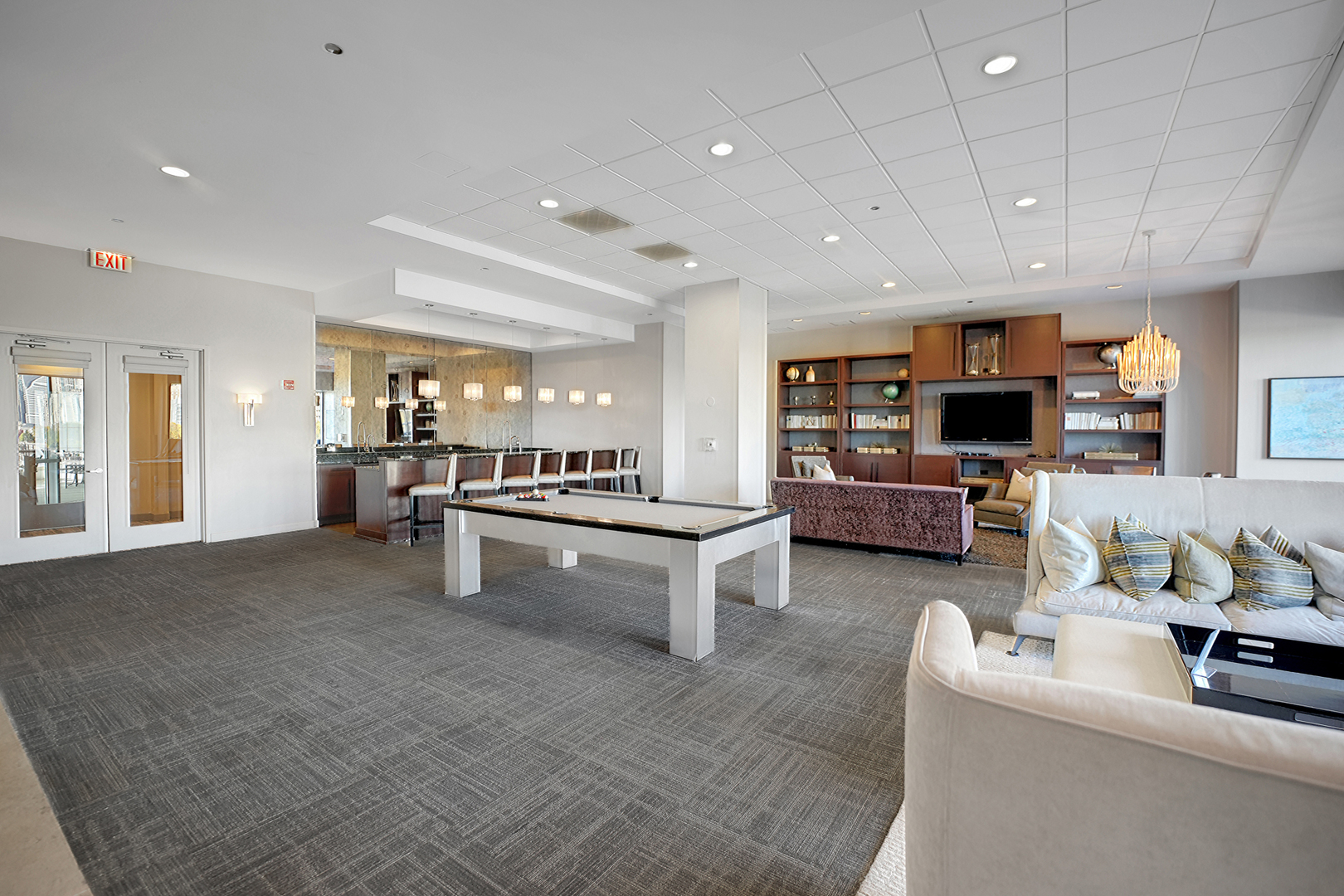 1201 S Prairie Avenue Unit: 2404