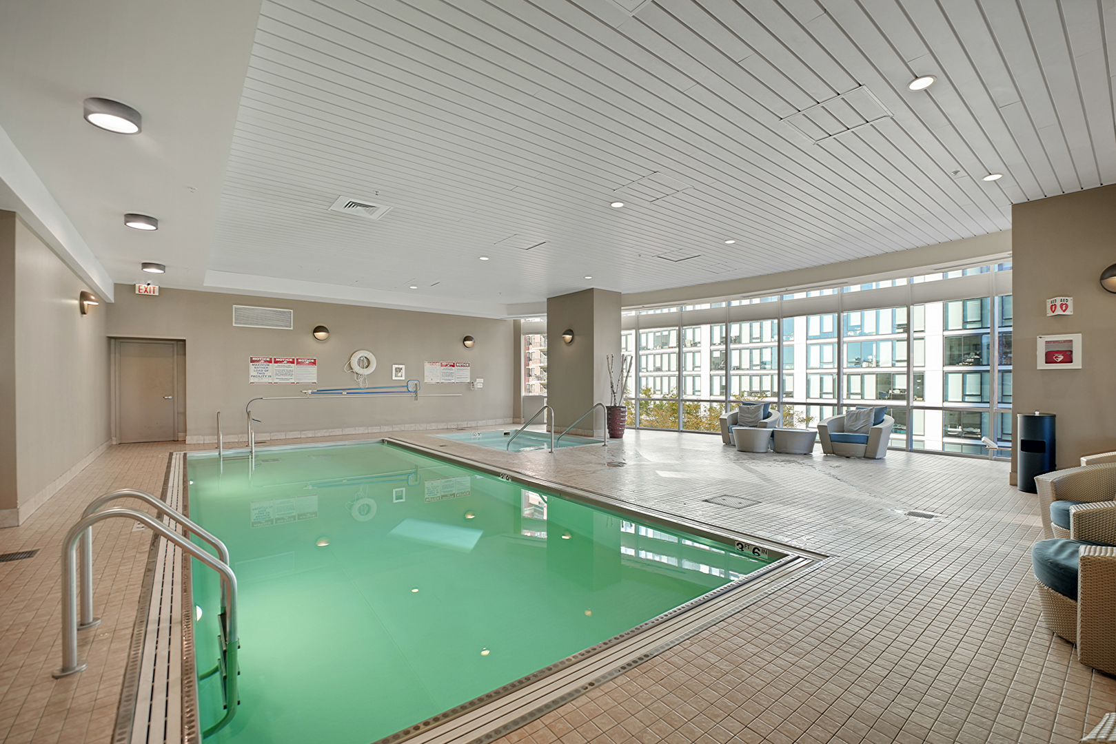 1201 S Prairie Avenue Unit: 2404