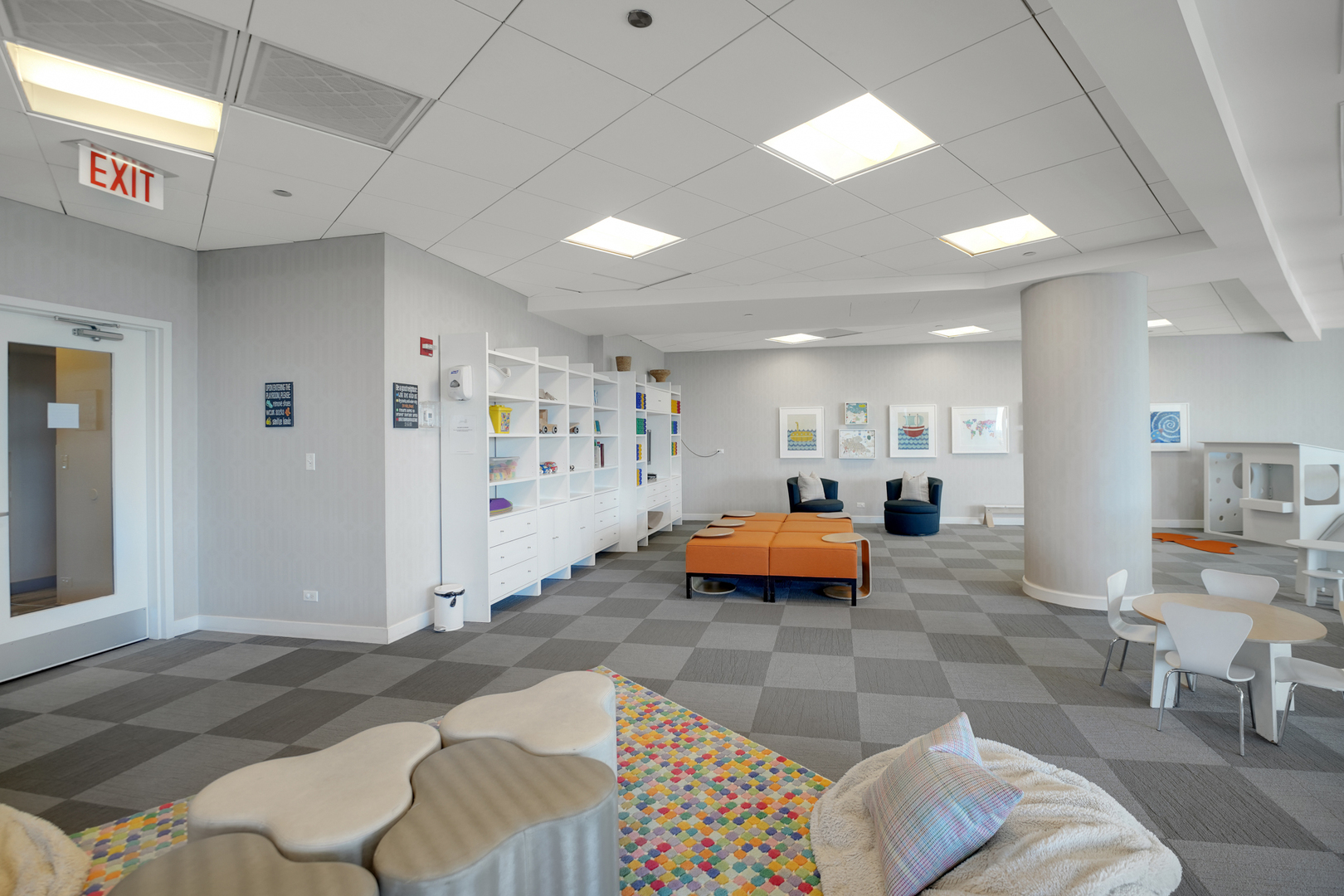 1201 S Prairie Avenue Unit: 2404