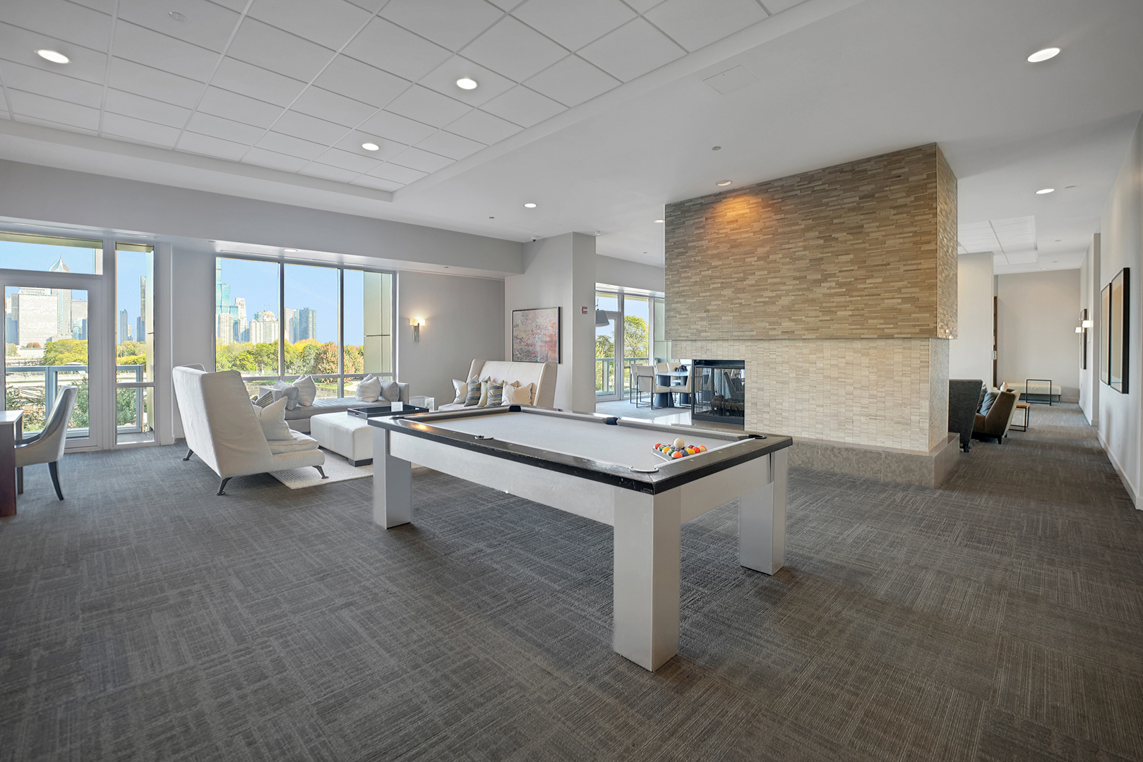 1201 S Prairie Avenue Unit: 2404