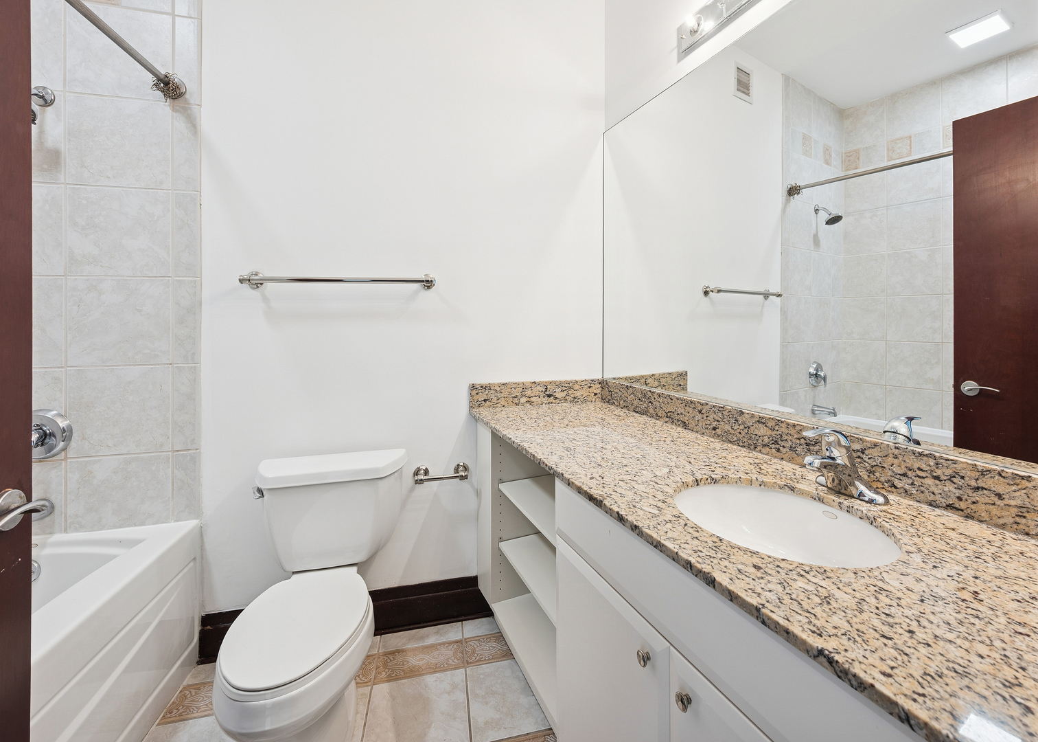 33 W Ontario Street Unit: 37ES