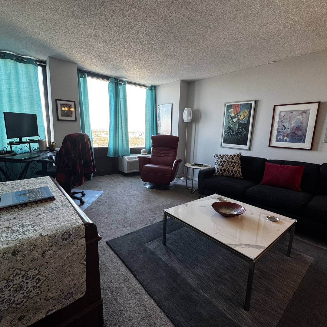 5320 N Sheridan Road Unit: 2001